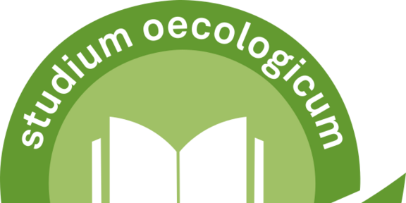 Key Visual des studium oecologicum mit Icon eines aufgeschlagenen Buches.