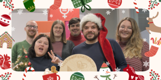 Weihnachtliches Gruppenfoto des Nachhaltigkeitsbüros