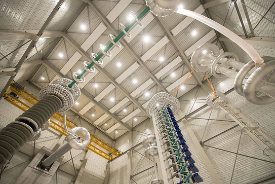 HGÜ_Innenansicht Measurement systems at TU Dortmund University's HVDC test center