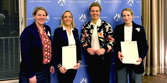 Group photo with four women