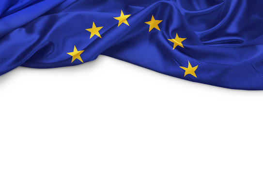EU-Flagge Die blaue EU-Flagge ist mit Sternen auf weißem Hintergrund.