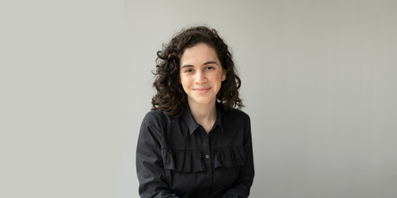 Dilek Dipcin Portrait einer Frau