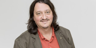 Prof. Christoph Selter Portrait of a man.