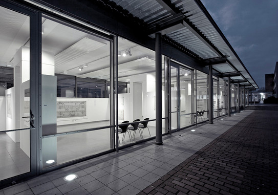 Illuminated Rudolf-Chaudoire-Pavillon at night